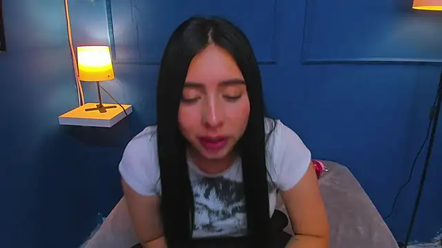 isabella jade online show from December 31, 2024, 1:57 am