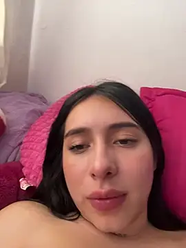 isabella jade online show from December 31, 2024, 7:51 pm