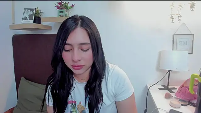 isabella jade online show from January 11, 2025, 10:51 pm