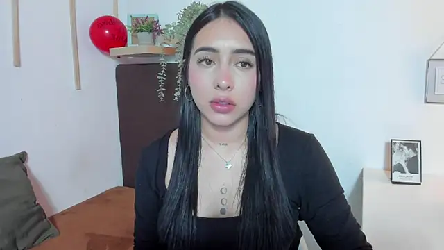 isabella jade online show from February 21, 2025, 7:32 pm