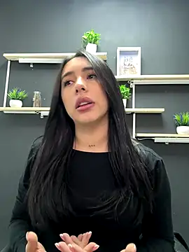 isabella jade online show from December 3, 2025, 11:36 pm