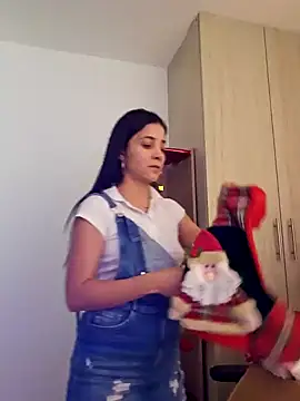 Snapshot of miaeyes chatting on December 4, 2024, 3:32 pm miaeyes online show from December 4, 2024, 3:32 pm