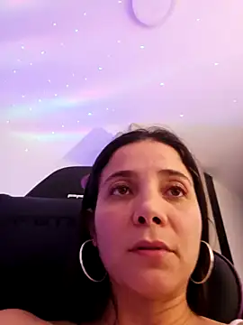 Snapshot of miaeyes chatting on January 19, 2025, 1:53 am miaeyes online show from January 19, 2025, 1:53 am