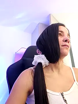 Snapshot of miaeyes chatting on January 21, 2025, 4:27 pm miaeyes online show from January 21, 2025, 4:27 pm