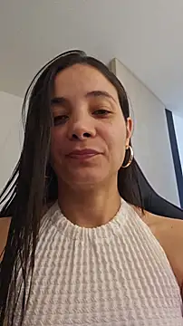 miaeyes online show from November 27, 2025, 1:57 pm