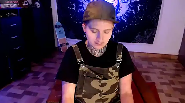 Marieblueeyes online show from January 5, 2025, 3:53 am