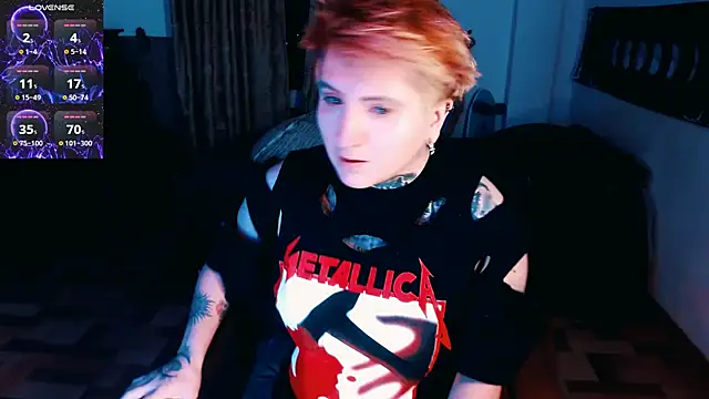 Marieblueeyes online show from November 14, 2025, 1:37 am