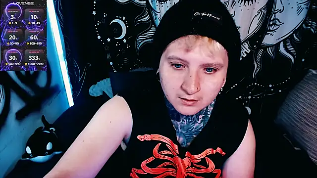 Marieblueeyes online show from May 6, 2026, 11:10 pm