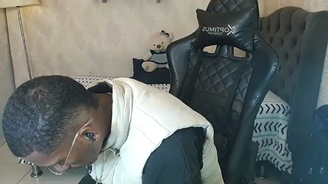 ManSant online show from October 2, 2025, 2:46 pm