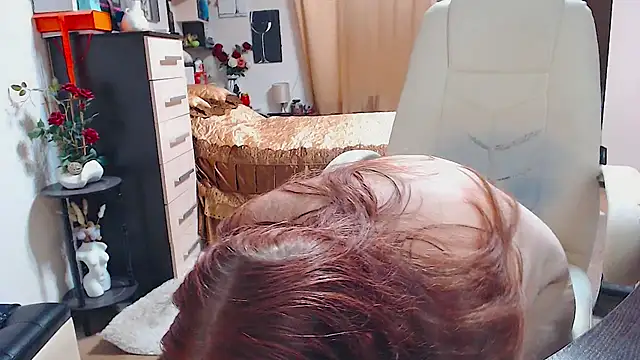 Snapshot of CrazyMomy chatting on September 26, 2025, 7:51 pm CrazyMomy online show from September 26, 2025, 7:51 pm