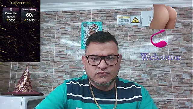 SexDiffrent online show from October 31, 2025, 6:42 pm