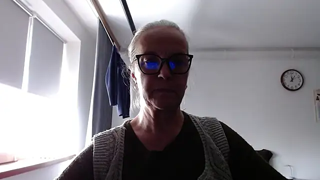 ina tits online show from November 25, 2025, 10:59 am