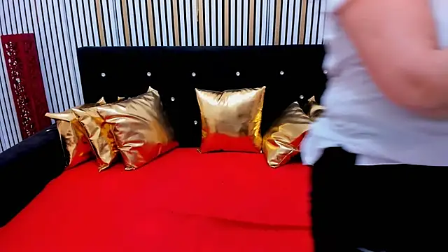 kattsuunnyy online show from January 13, 2026, 5:24 am