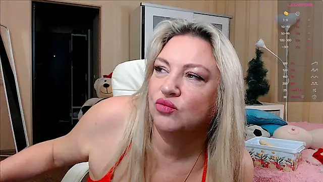 PamHardFuck online show from January 8, 2025, 4:44 pm