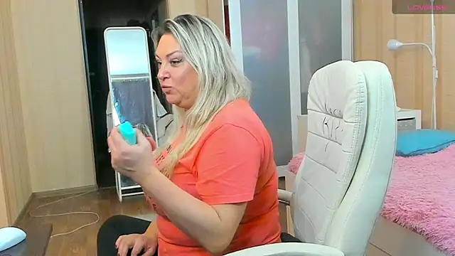 Snapshot of PamHardFuck chatting on September 28, 2025, 8:36 pm PamHardFuck online show from September 28, 2025, 8:36 pm