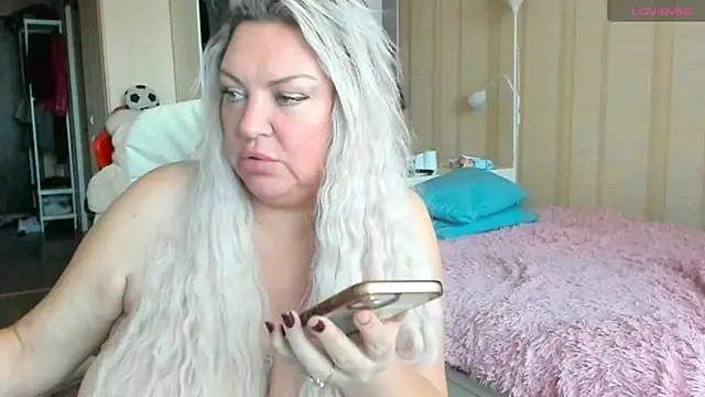 Snapshot of PamHardFuck chatting on October 23, 2025, 11:31 am PamHardFuck online show from October 23, 2025, 11:31 am