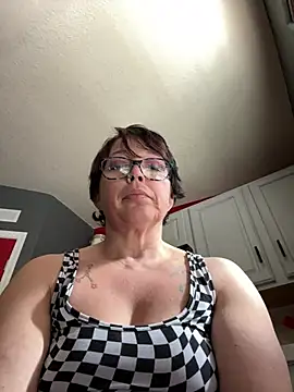 YogaHottie76 online show from January 16, 2025, 10:34 pm