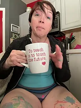 YogaHottie76 online show from January 17, 2025, 4:47 pm