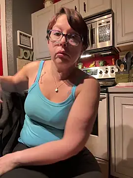 YogaHottie76 online show from January 19, 2025, 2:06 pm