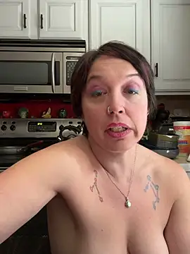 YogaHottie76 online show from January 26, 2025, 5:44 pm