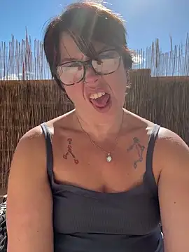 YogaHottie76 online show from January 27, 2025, 7:56 pm