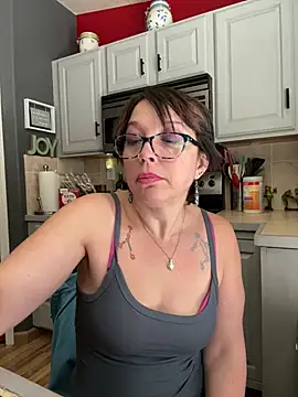 YogaHottie76 online show from January 29, 2025, 5:45 pm