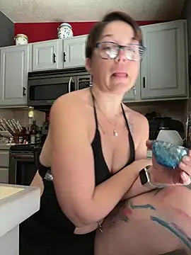 YogaHottie76 online show from February 20, 2025, 5:07 pm