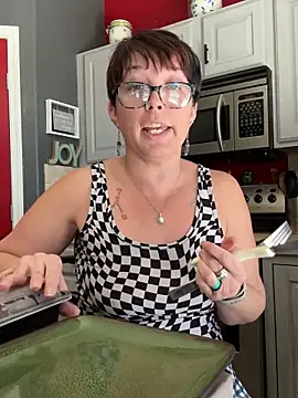 YogaHottie76 online show from February 24, 2025, 8:36 pm