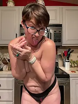 YogaHottie76 online show from March 6, 2025, 12:32 am