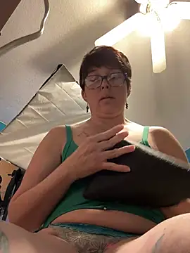 YogaHottie76 online show from March 7, 2025, 5:06 pm