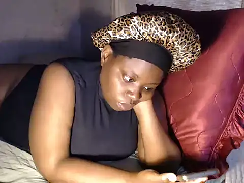 Snapshot of devine_TATAS chatting on October 7, 2025, 2:47 pm devine TATAS online show from October 7, 2025, 2:47 pm