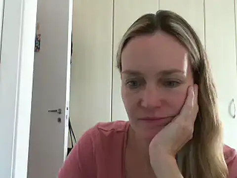 Annylove1 online show from January 4, 2025, 1:42 pm