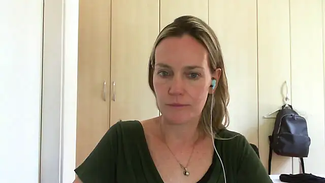 Annylove1 online show from January 21, 2025, 2:48 pm