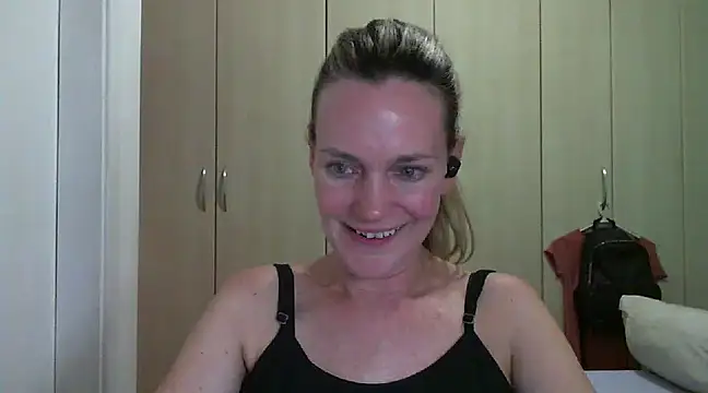 Annylove1 online show from January 21, 2025, 9:15 pm