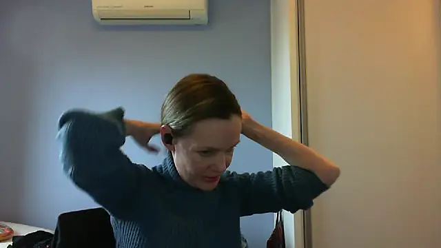 Snapshot of Annylove1 chatting on September 24, 2025, 3:48 pm Annylove1 online show from September 24, 2025, 3:48 pm