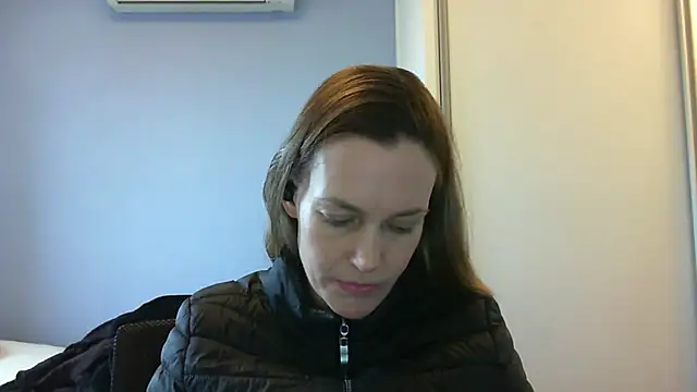 Snapshot of Annylove1 chatting on September 25, 2025, 10:52 am Annylove1 online show from September 25, 2025, 10:52 am