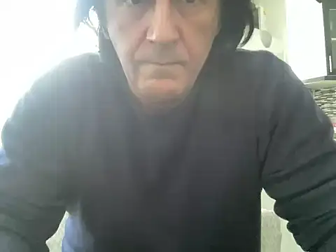Snapshot of ALPHANDRE chatting on February 21, 2025, 8:40 am ALPHANDRE online show from February 21, 2025, 8:40 am