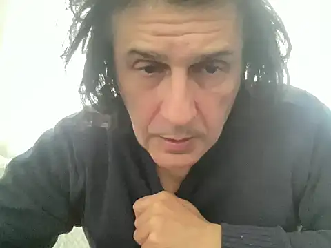 Snapshot of ALPHANDRE chatting on February 21, 2025, 11:44 am ALPHANDRE online show from February 21, 2025, 11:44 am