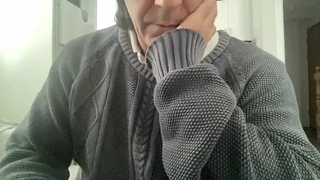 Snapshot of ALPHANDRE chatting on February 27, 2025, 2:43 pm ALPHANDRE online show from February 27, 2025, 2:43 pm