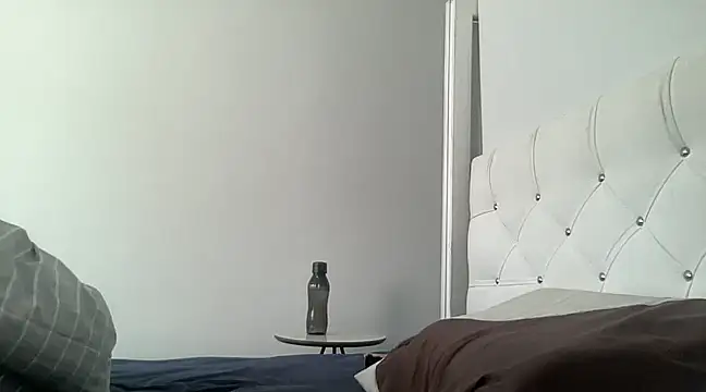 Snapshot of ALPHANDRE chatting on March 2, 2025, 5:23 am ALPHANDRE online show from March 2, 2025, 5:23 am