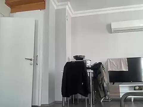 Snapshot of ALPHANDRE chatting on March 13, 2025, 9:43 am ALPHANDRE online show from March 13, 2025, 9:43 am