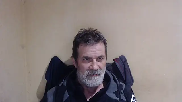 Snapshot of AlexNudo chatting on October 2, 2025, 6:37 pm AlexNudo online show from October 2, 2025, 6:37 pm