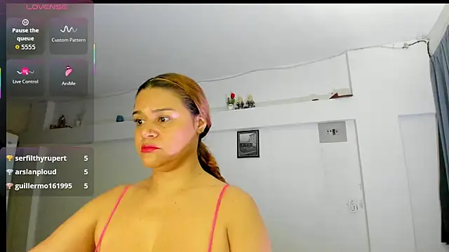 Sinthia Collins online show from October 9, 2025, 11:19 am