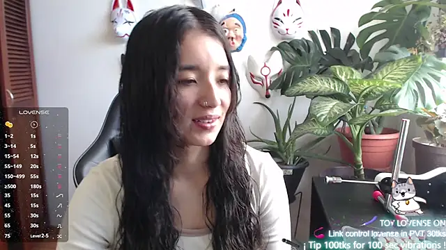 Snapshot of cat_salo chatting on December 17, 2024, 3:39 pm cat salo online show from December 17, 2024, 3:39 pm