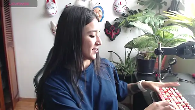 Snapshot of cat_salo chatting on March 4, 2025, 1:49 pm cat salo online show from March 4, 2025, 1:49 pm