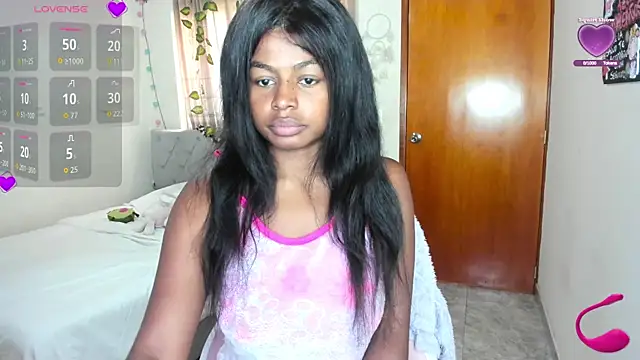 charlott7 online show from June 12, 2026, 4:28 pm