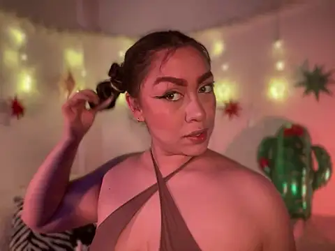 Im sophiie online show from December 3, 2024, 5:20 am