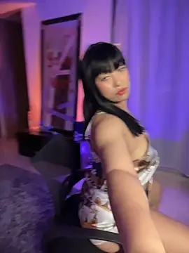 Im sophiie online show from October 14, 2025, 6:47 am