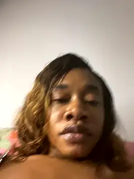 Snapshot of _yisela_ chatting on October 22, 2025, 1:06 am  yisela  online show from October 22, 2025, 1:06 am