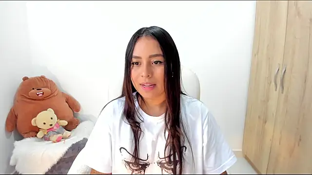 Snapshot of Ciara8 chatting on March 5, 2026, 8:16 pm Ciara8 online show from March 5, 2026, 8:16 pm